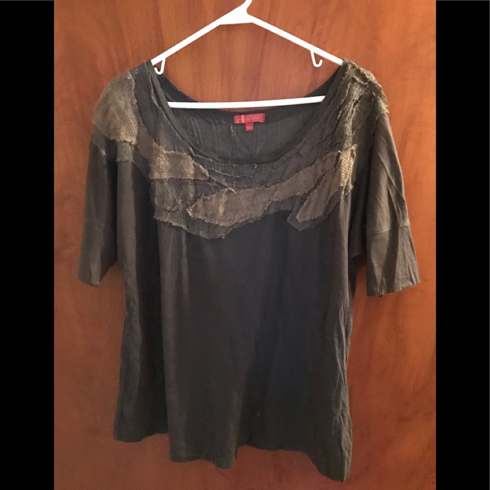 Grey laced Tee